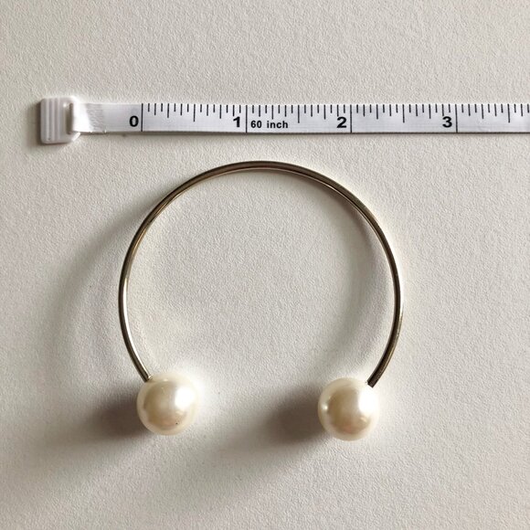 Gold Pearl Ended Cuff Bangle Bracelet Adia Kibur - Picture 5 of 6